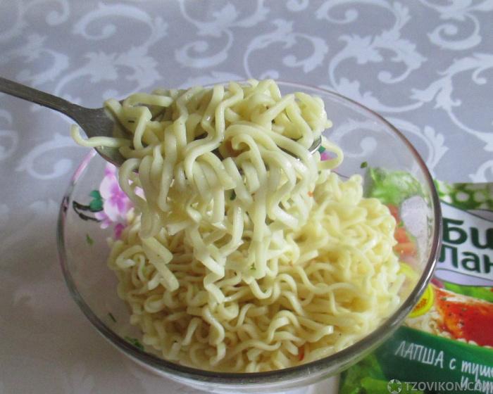 
                            Лапша &laquo;Биг Ланч&raquo; с тушёной курицей и луком
                         - отзывы