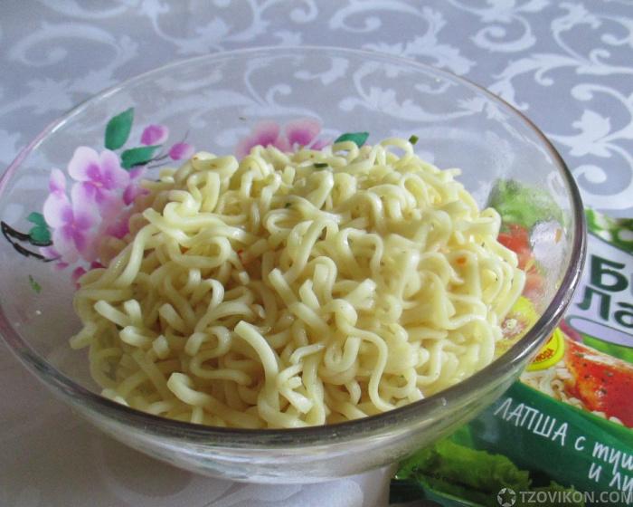 
                            Лапша &laquo;Биг Ланч&raquo; с тушёной курицей и луком
                         - отзывы