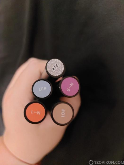
                            Гель-лаки Charm Stick Gel
                         - отзывы